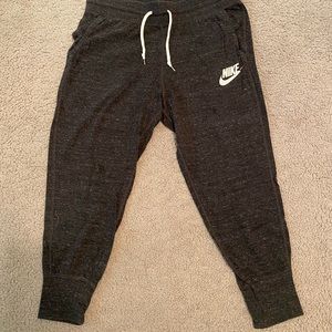 Nike cropped sweatpants